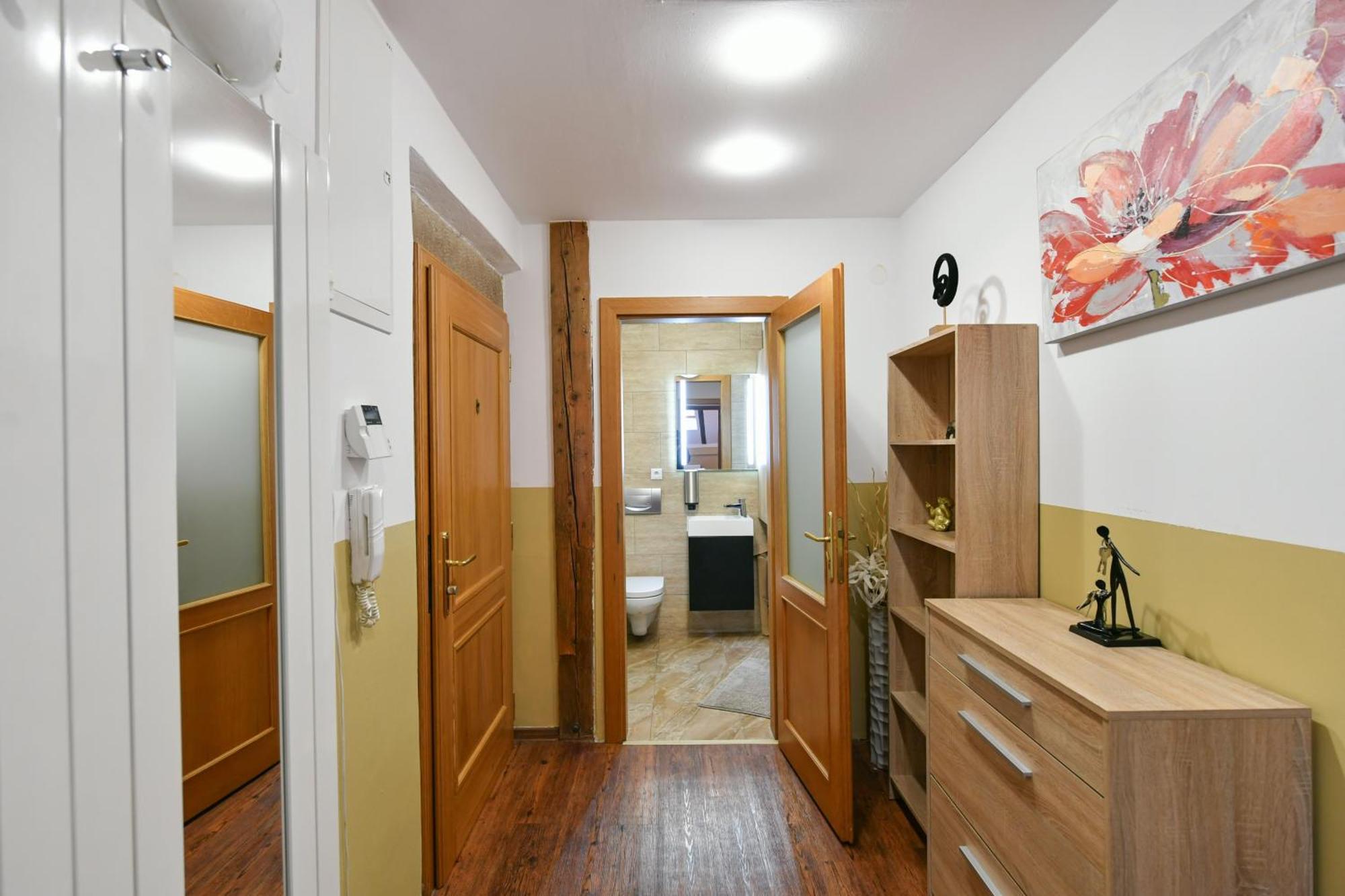 Amazing Charles Bridge Apartment Praga Exterior foto